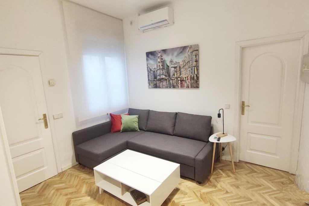 Lovely Apartment In Madrid Center Exteriör bild