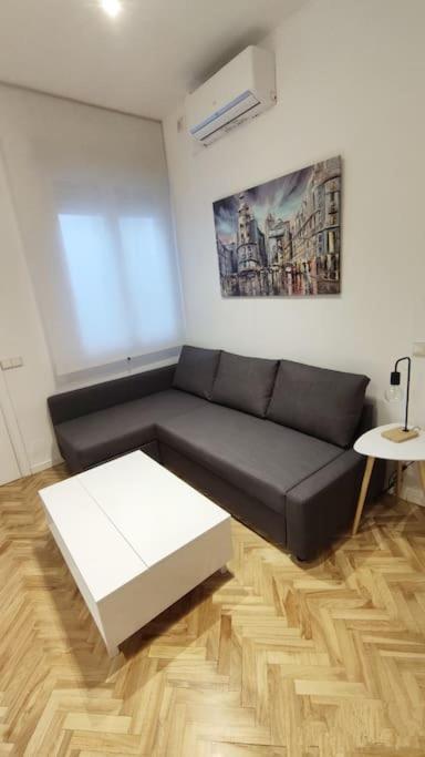Lovely Apartment In Madrid Center Exteriör bild